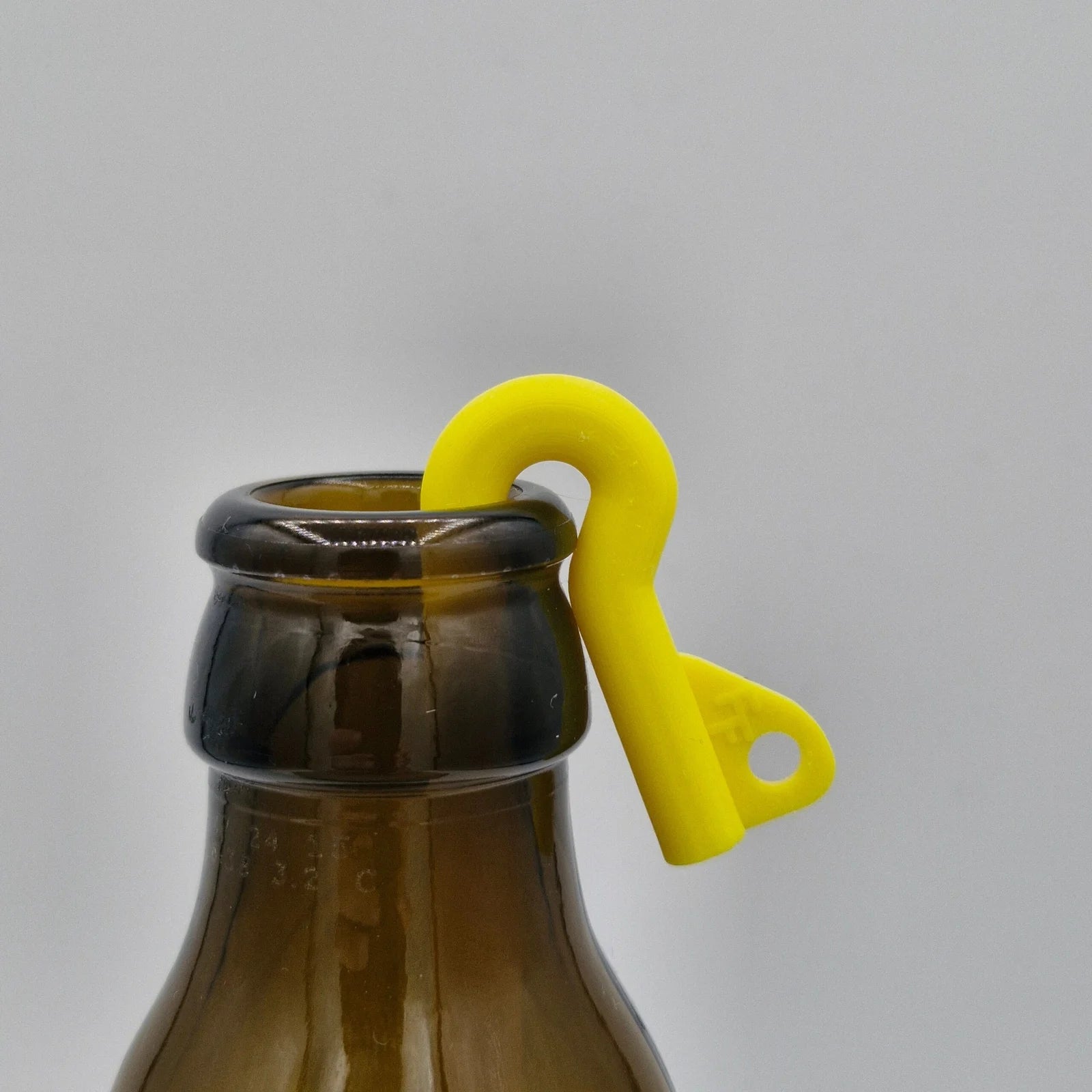 Gele rietadt in fles